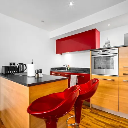 Spacious 2 Bed Apartment And Free Parking Birmingham Exterior photo