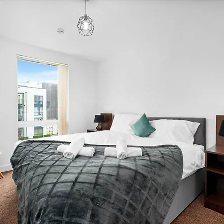 Spacious 2 Bed Apartment And Free Parking Birmingham Exterior photo
